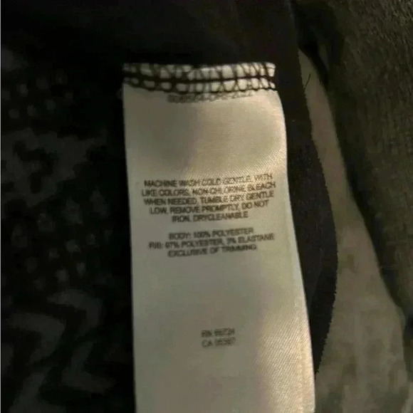 Columbia 3/4 zip black & grey Aztec fleece top, women’s M - Picture 8 of 8